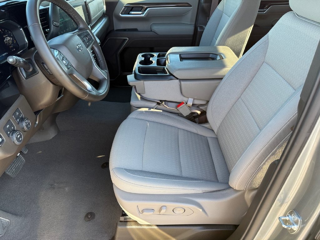 Used 2026 Chevrolet Silverado 1500 RST AWD/4WD image 10