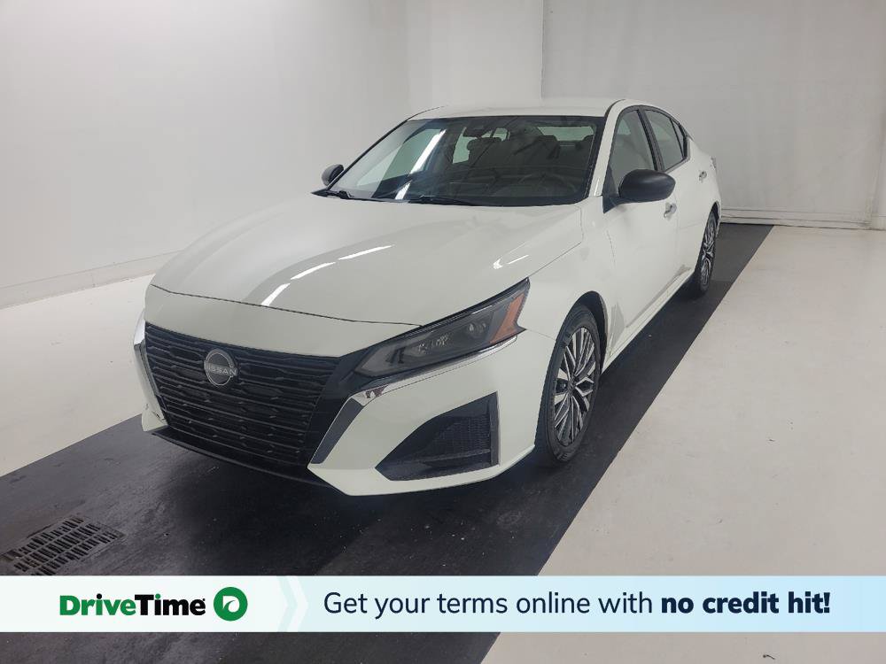 Used 2025 Nissan Altima 2.5 SV FWD image 1