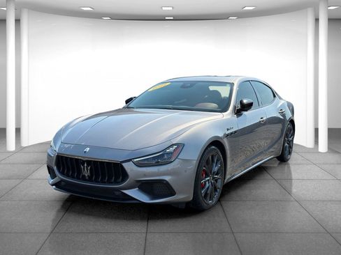 Used 2022 Maserati Ghibli Modena Q4 image 3