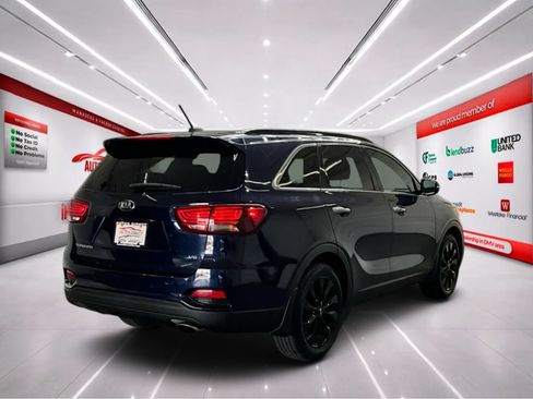 Used 2020 Kia Sorento S FWD image 7