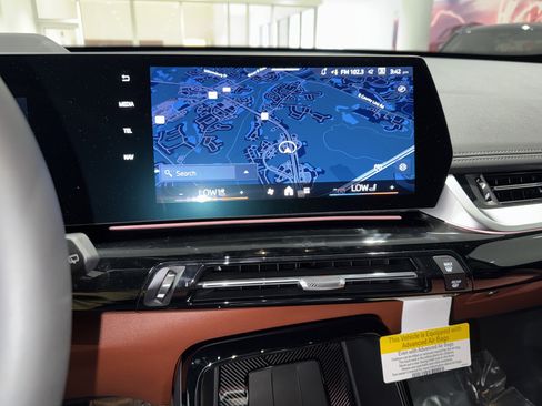 New 2026 BMW X1 xDrive28i w/ Technology Package image 18