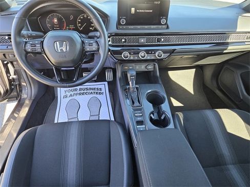 Used 2025 Honda Civic Sport image 29