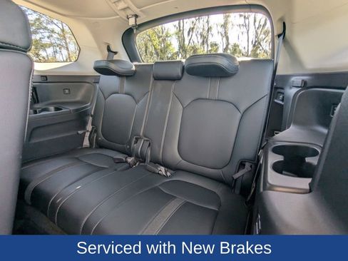 Used 2025 Honda Pilot EX-L image 18