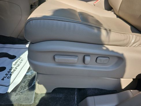 Used 2016 Honda Odyssey Touring image 25
