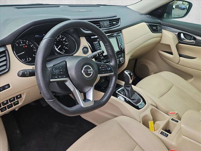 Used 2020 Nissan Rogue SV w/ Sun & Sound Touring Package AWD/4WD image 10