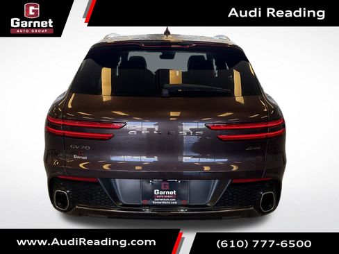 Used 2022 Genesis GV70 2.5T w/ Advanced Package image 4