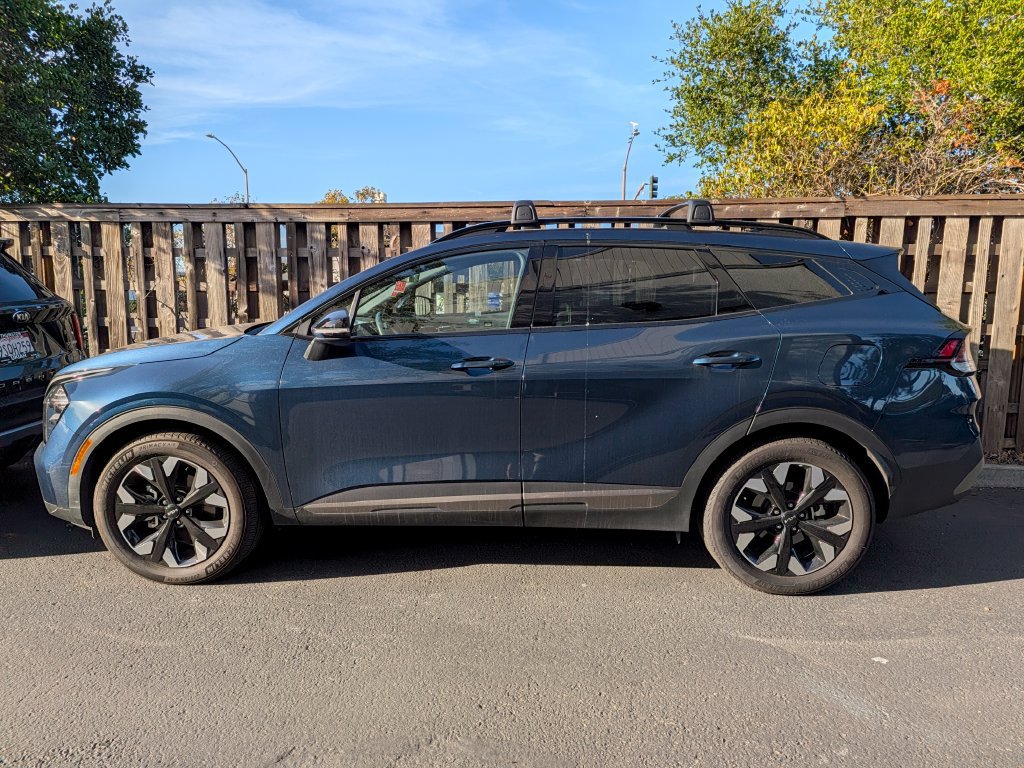 Used 2023 Kia Sportage X-Line AWD/4WD image 2
