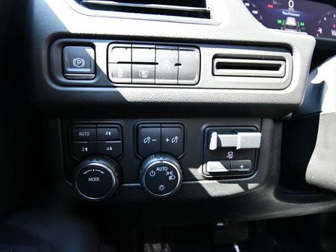 Used 2023 Chevrolet Tahoe RST w/ Luxury Package AWD/4WD image 20