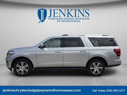 Used 2024 Ford Expedition Max Limited AWD/4WD image 8