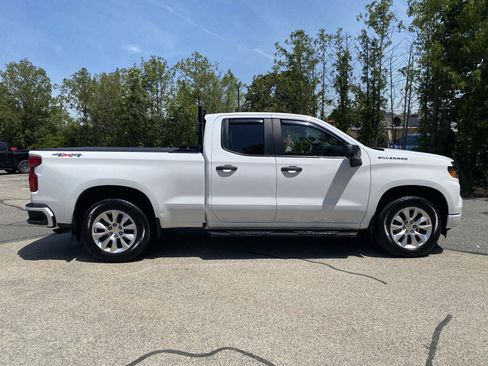 Used 2023 Chevrolet Silverado 1500 Custom AWD/4WD image 8