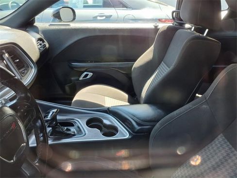 Used 2022 Dodge Challenger R/T image 19