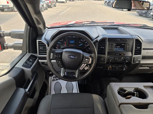 Used 2019 Ford F550 4x4 SuperCab Super Duty image 2