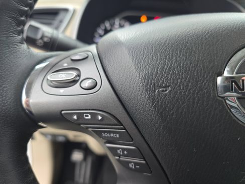 Used 2019 Nissan Murano SL FWD image 17