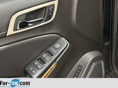 Used 2017 GMC Yukon Denali w/ Open Road Package AWD/4WD image 22