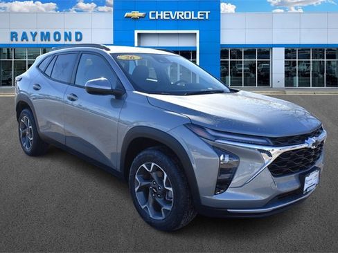 New 2026 Chevrolet Trax LT w/ LT Convenience Package image 1