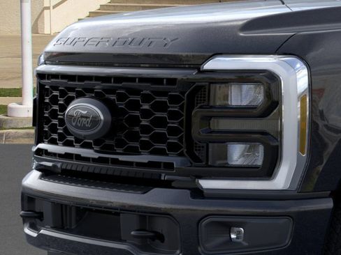 New 2026 Ford F250 XLT w/ XLT Premium Package AWD/4WD image 17