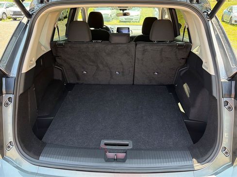 Used 2025 Nissan Rogue SV AWD/4WD image 12