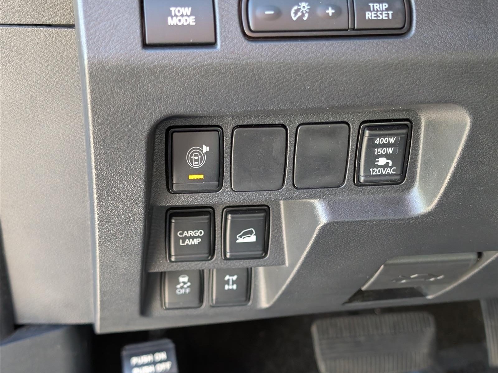 Used 2022 Nissan Frontier PRO-4X w/ Pro-4X Premium Package AWD/4WD image 22