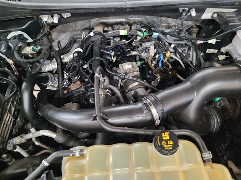 Used 2019 Ford F150 XL w/ Equipment Group 101A Mid AWD/4WD image 30