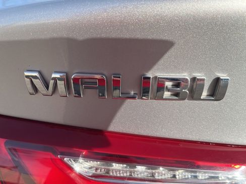 Used 2022 Chevrolet Malibu LT image 43