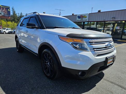 Used 2011 Ford Explorer XLT w/ 202A Rapid Spec Order Code AWD/4WD image 3
