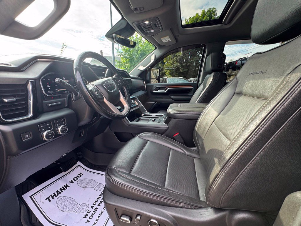 Used 2024 GMC Sierra 3500 Denali w/ Denali Reserve Package AWD/4WD image 16