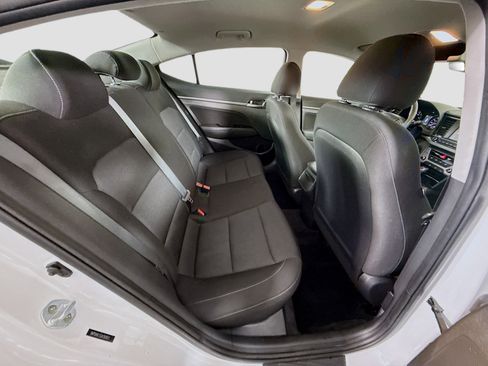Used 2018 Hyundai Elantra SEL image 26