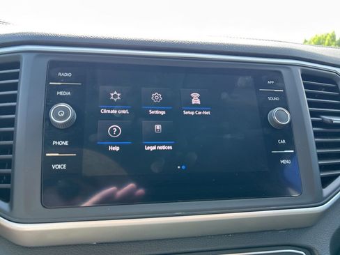 Used 2021 Volkswagen Atlas SE image 28