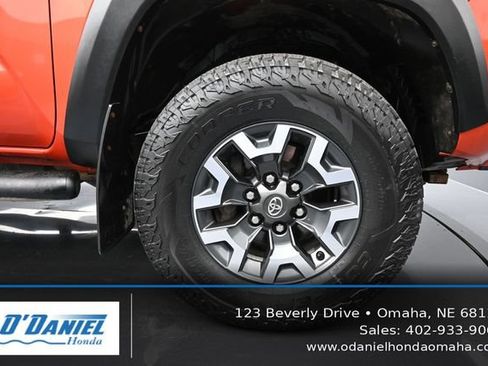 Used 2016 Toyota Tacoma TRD Off-Road AWD/4WD image 44