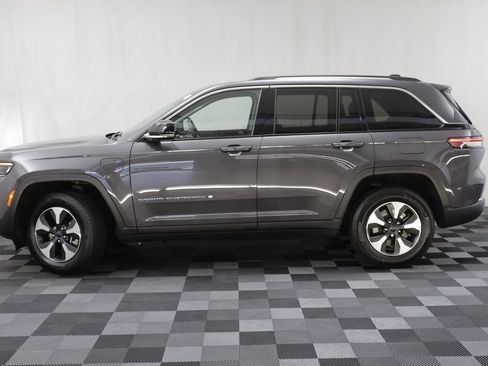 Used 2023 Jeep Grand Cherokee 4WD 4xe image 4