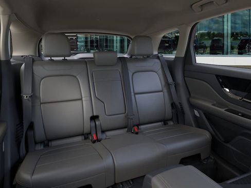 New 2026 Lincoln Corsair Premiere image 11