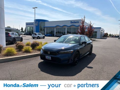Used 2025 Honda Civic Sport image 1