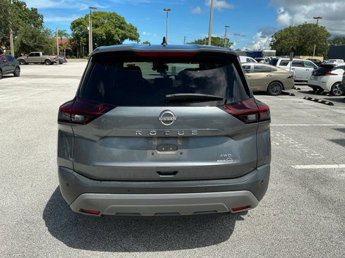 Used 2023 Nissan Rogue S AWD/4WD image 7