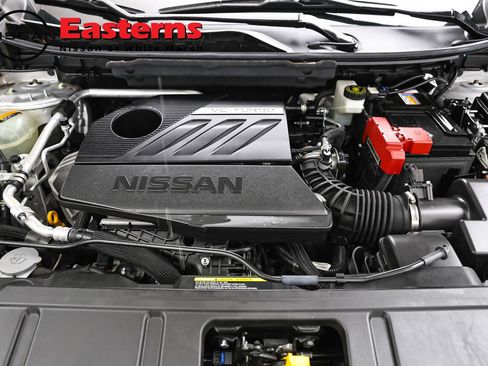 Used 2023 Nissan Rogue SV AWD/4WD image 7