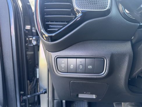 Certified 2024 Kia Soul GT-Line w/ Option Group 020 image 20