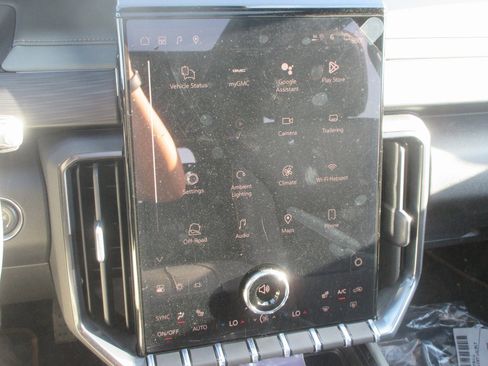 New 2026 GMC Acadia AT4 image 19