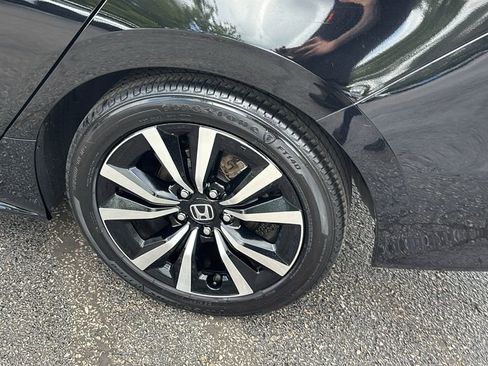 Used 2023 Honda Civic EX image 9