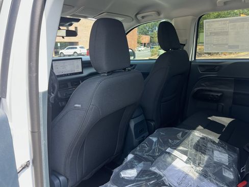 New 2026 Ford Maverick XL FWD image 17