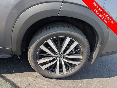 Used 2023 Nissan Pathfinder Platinum w/ Lighting Package (N93) AWD/4WD image 25