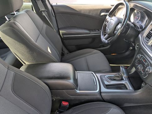 Used 2021 Dodge Charger SXT image 11