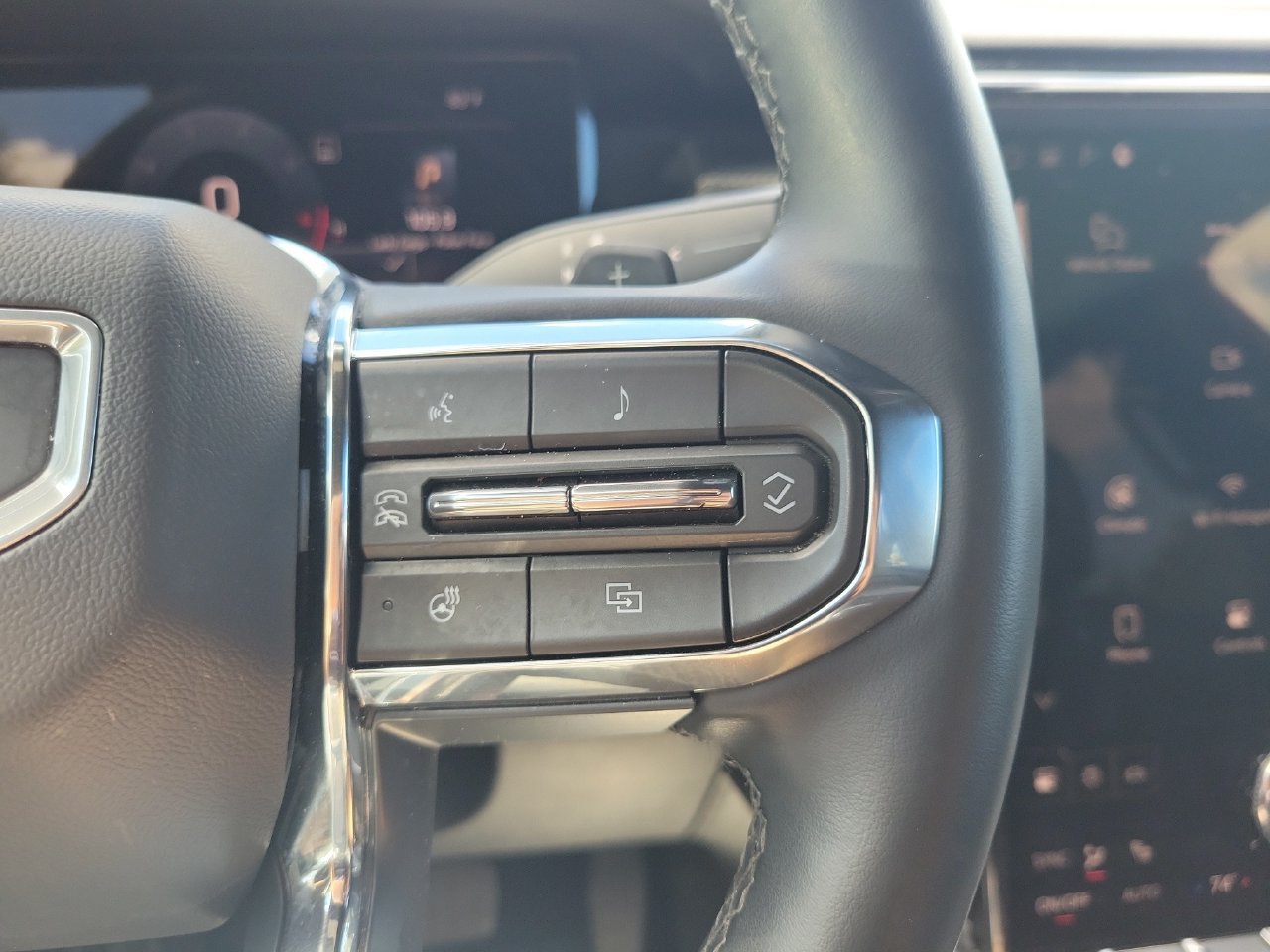Certified 2026 GMC Acadia Elevation w/ Elevation Premium Package FWD image 20