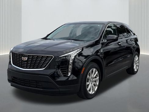 Certified 2023 Cadillac XT4 Luxury image 1