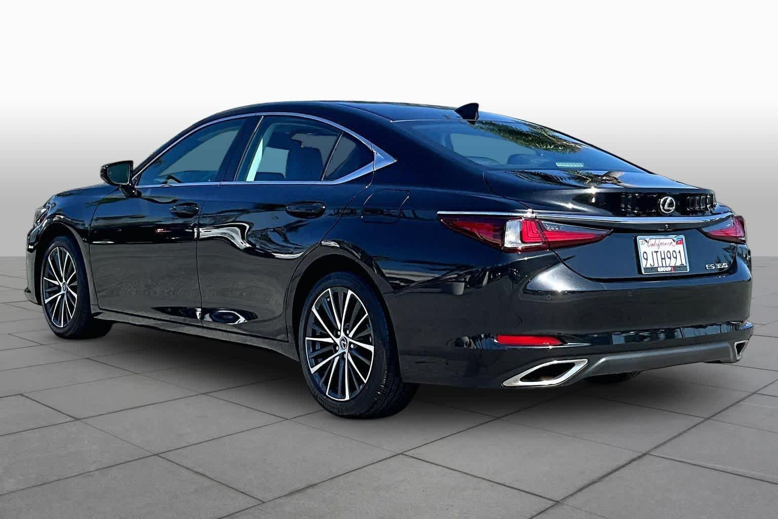 Certified 2024 Lexus ES 350 w/ Premium Package FWD image 11
