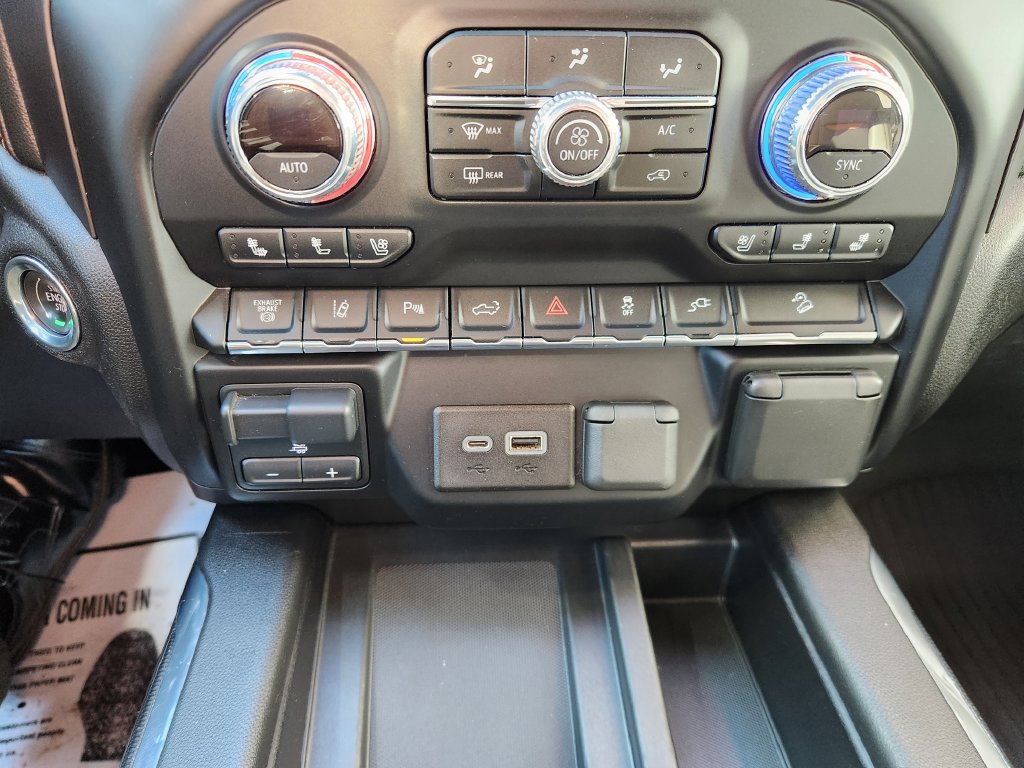 Used 2020 GMC Sierra 2500 AT4 w/ AT4 Premium Package AWD/4WD image 27