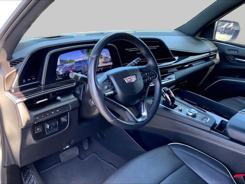 Used 2023 Cadillac Escalade Sport AWD/4WD image 16