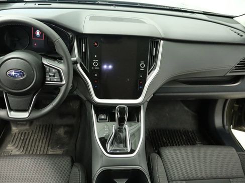 Used 2025 Subaru Outback Premium image 31