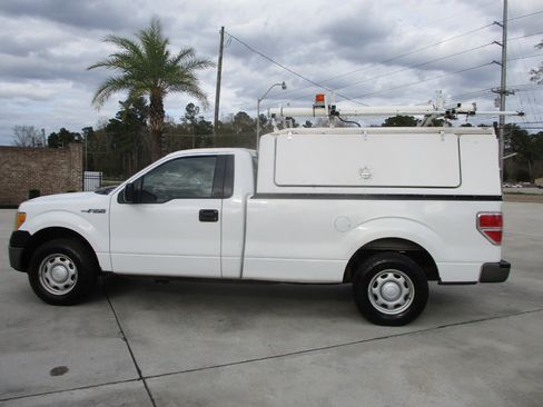 Used 2010 Ford F150 STX image 2