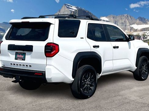 Used 2025 Toyota 4Runner SR5 AWD/4WD image 2