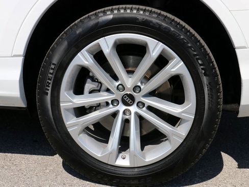 Used 2025 Audi Q7 3.0T Premium Plus image 9
