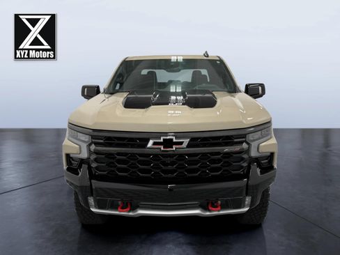 Used 2022 Chevrolet Silverado 1500 ZR2 w/ Technology Package AWD/4WD image 8
